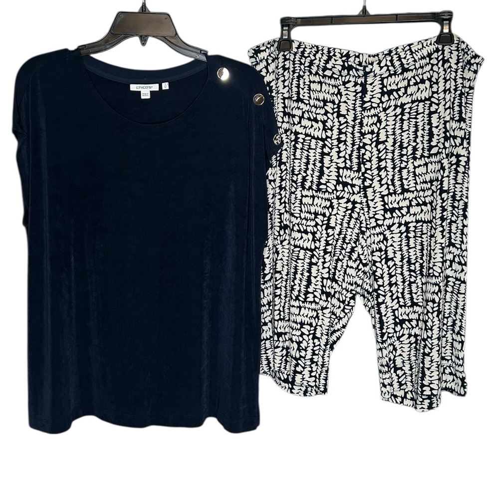 Chico's Navy Short Sleeve Button-Shoulder Top